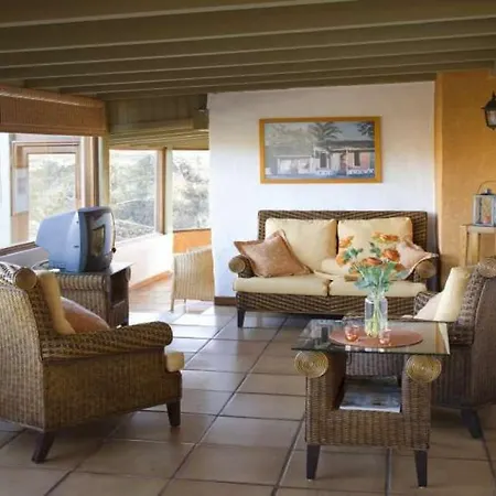 Villa El Pinar Sleeps 4 Pool Wifi T691424 *